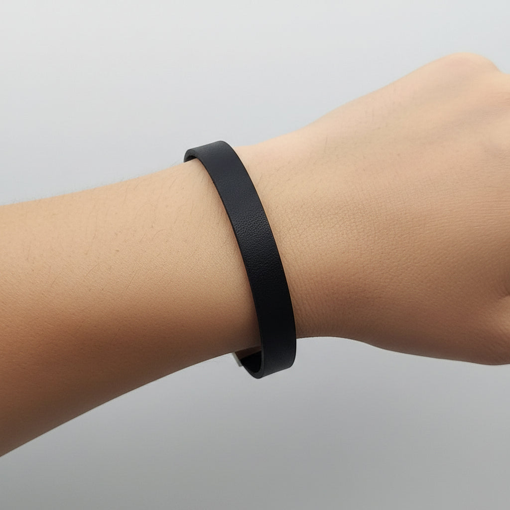 Black leather Bracelet with silver clasp