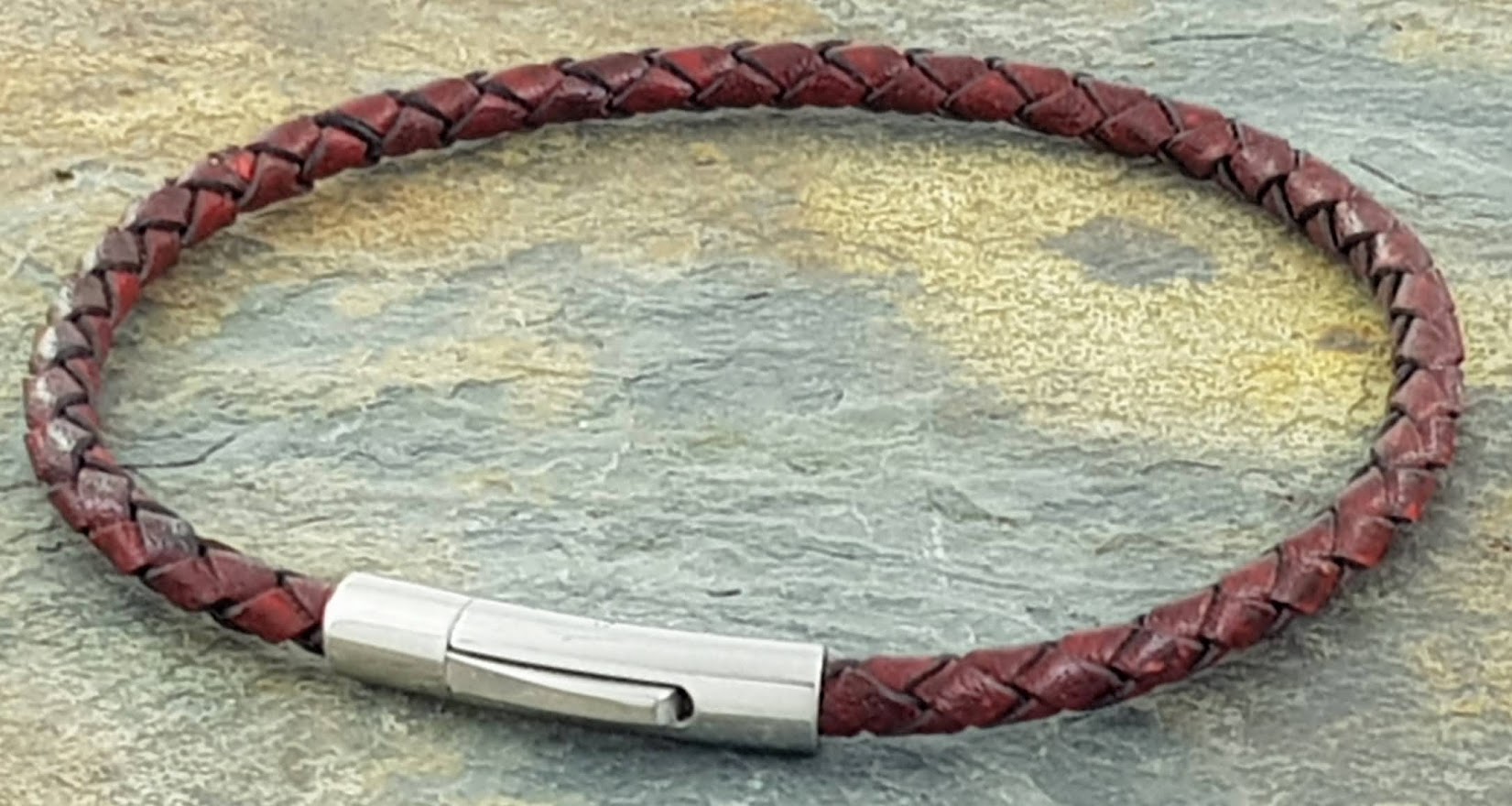 Dark red & Black fleck Leather Bracelet 5 mm round diameter